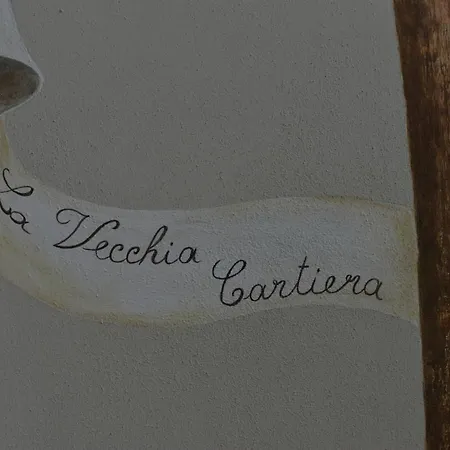 La Vecchia Cartiera ホテル 3*