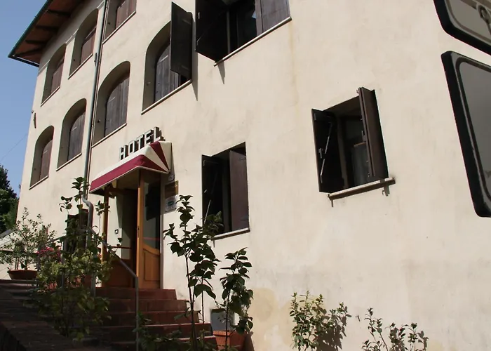 מלון La Vecchia Cartiera קולה ואל ד'אלזה